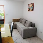Jure Miljak Appartamento Podstrana