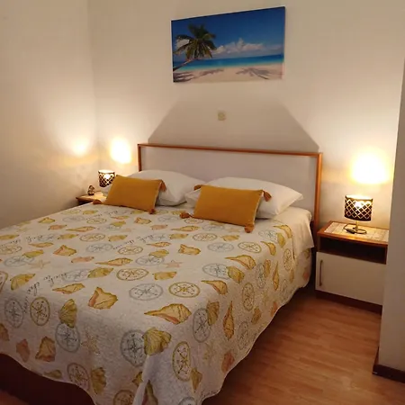 Jure Miljak Apartment Podstrana