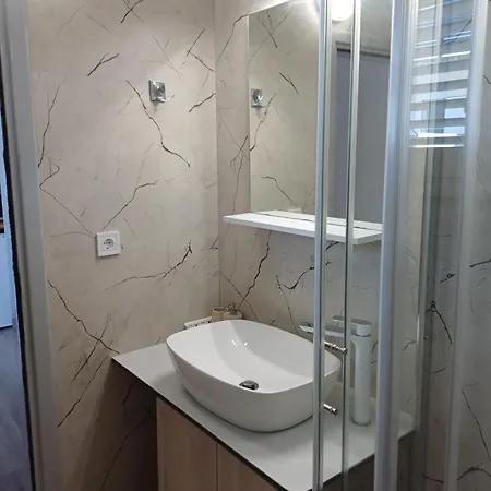 Jure Miljak Apartment Podstrana